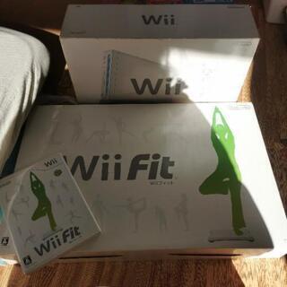 Wii 本体とWii fit のセット　大特価です