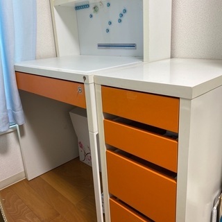 【ネット決済】IKEA学習机75×50×高さ118（キャビネット...