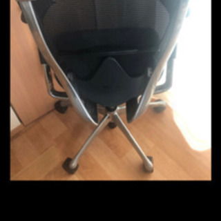 オカムラ　コンテッサ　座面革