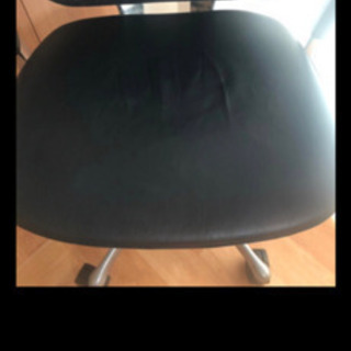 オカムラ　コンテッサ　座面革