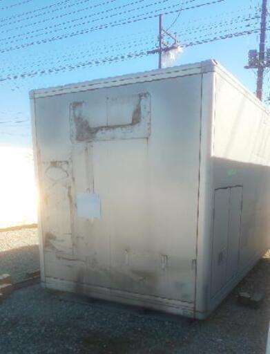 3枚扉】【3t車でも配送可】物置 コンテナ 長さ約440cm×幅208cm×高さ