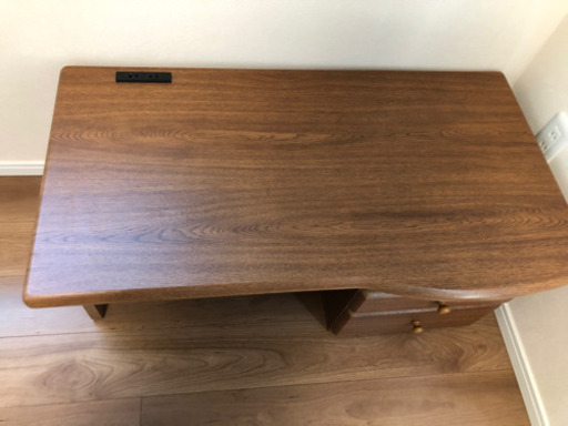 パソコンデスクローデスクニトリ製 5656chie 小川のテーブル パソコンデスク の中古あげます 譲ります ジモティーで不用品の処分 パソコンデスクローデスクニトリ製 5656chie 小川のテーブル パソコンデスク の中古あげます 譲ります ジモティーで不用品の処分