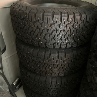 ※ホイールのみ　ランクル70 ランクル100 タンドラ等　315/75R16 バリ溝 スパイクタイヤ　フルピン