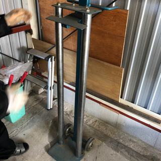 建築板金　コイル台