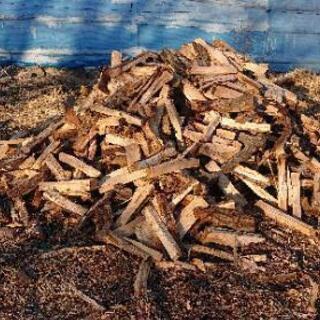 ナラ薪 売ります。