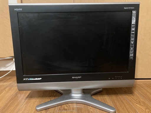 テレビ　26型　SHARP LC-26E5　中古