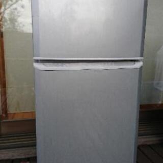 [ありがとうございました］［配達無料][即日配達も可能？]冷凍冷蔵庫 121L  Haier  JR-N121A  シルバー  2017年製