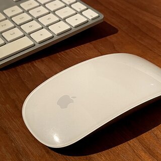 iMac 21.5インチ Late2012モデル（2.7GHz Intel Core i5, メモリ16GB