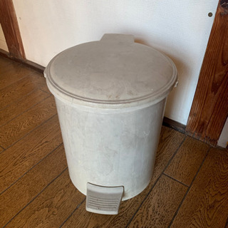 ペダル式 ゴミ箱