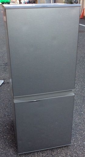 【RKGRE-506-1-1】年末特価！アクア/AQUA/126L 2ドア冷凍冷蔵庫/AQR-13G-S/中古品/2018年製/当社より近隣無料配達！
