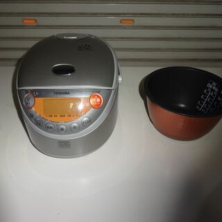 ★TOSHIBA 東芝 IH炊飯器 RC-6RX　3.5合炊き