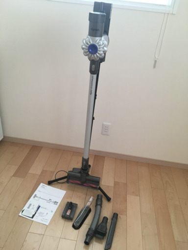 取引中。dyson v6 cord-free proスタンド付き