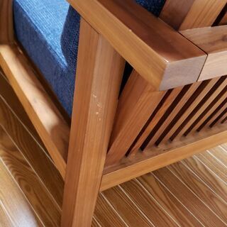 展示品★フランネルソファ「STRAND」ウォールナット無垢材 2.5人掛け＋別注スツール（張地ネイビー）★純正張地オーダー可