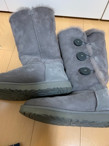 アグ　UGG ムートンブーツ　サイズ８