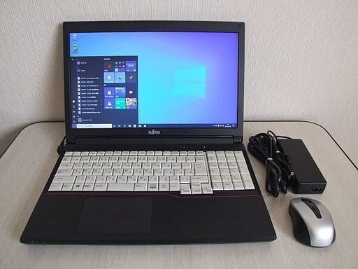 高速SSD120GB搭載　第四世代 Core i5-4300M LIFEBOOK A574/H （1600×900ドット）ノートパソコン　（3686）