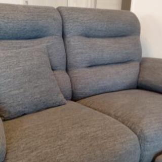 ニトリ2人用布製ソファ