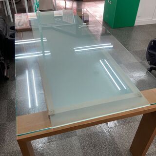テーブル　（天板ガラス）