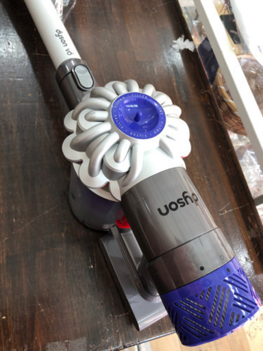 お買得‼︎   dyson   v6   掃除機　人気商品　オススメ　家電　早いもの勝ち