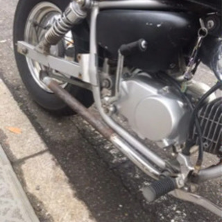 マグナ50 125ccエンジン　ピンクナンバー