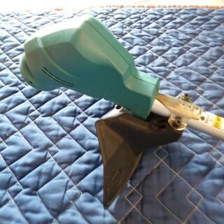 マキタ　充電式草刈り機　MUR143UD テスト済み　清掃済み