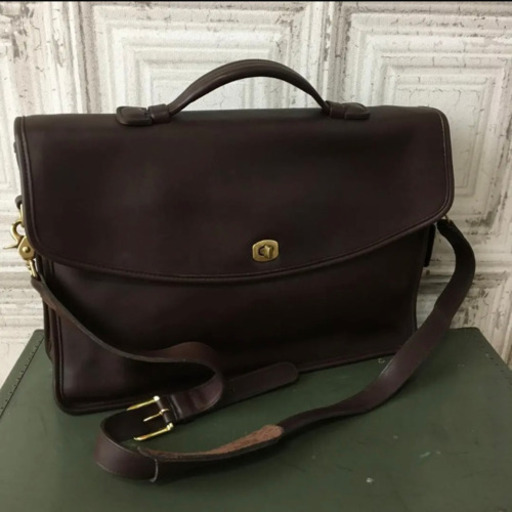 値下げ COACH　オールドコーチ ショルダーバッグ ブラウン ビジネスバッグ