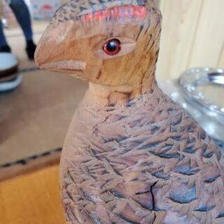 【譲ります】手掘りの彫刻　鳥の置物