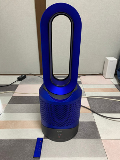 Dyson【温風/涼風】空気清浄機能付ファンヒーターHP02IB