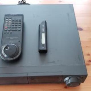 パナソニック　VHS  Hi-Fi  ステレオ　ビデオデッキ