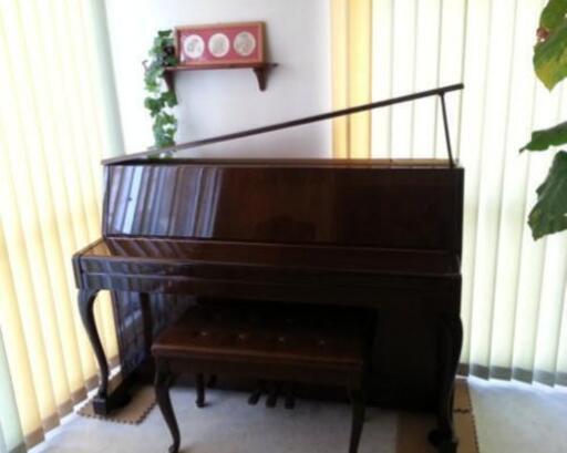 お取引中(3月5日引渡し予定)】YAMAHA ヤマハ アップライトピアノ L102 猫脚