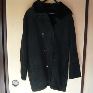 【ネット決済】ブルガリア製の羊毛皮（スウェード）コート　黒　美品...
