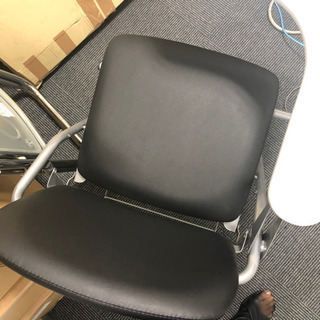 テーブル付き椅子10脚セット！！　決まりました！