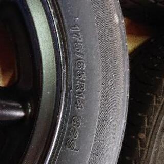 ブラックレーシングホイール・タイヤセット