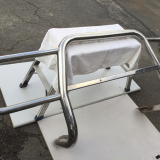 中古　古い　バンパーガード　幅184　　奥行38　　高さ72.5　 （ｃｍ）　ベンチ　チェアー　看板　ゲート　扉　の材料などにも