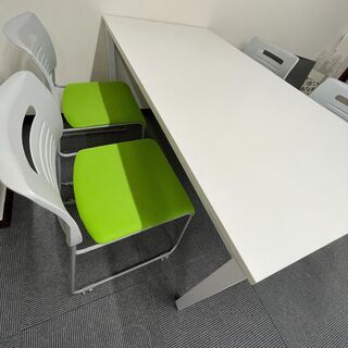 オフィス用　会議テーブルと椅子４脚のセット - 千代田区