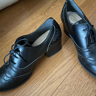 【ネット決済】黒い靴サイズ23ヒールあり500円
