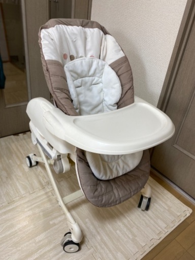 コンビ　ハイローチェア　ネムリラ