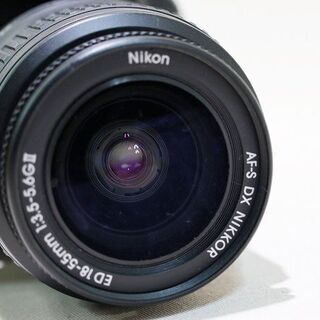 苫小牧バナナ】美品 Nikon/ニコン D3300 ボディ AF-S DX Zoom 18-55mmf