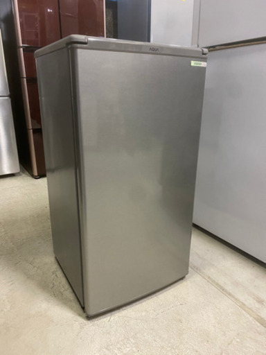 2019年製 美品です！コンパクト1ドア冷蔵庫！AQUA ノンフロン冷凍冷蔵庫 AQR-8G 75L