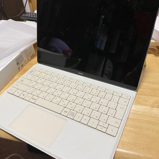 2016年購入HUAWEI MATEBOOK全部揃ってます。