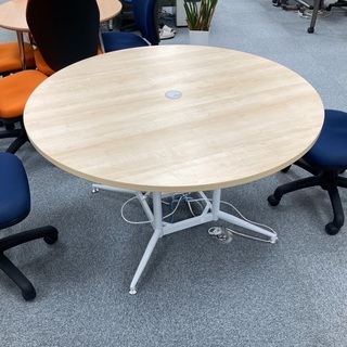 オフィス用丸テーブル（直径120cm）
