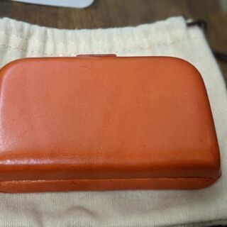 ペローニのコンパクトウォレット　イタリアのハンドメイド工房