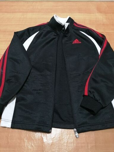 アディダスジャージキッズ130 バケセン 鳩ヶ谷のキッズ用品 子供服 の中古あげます 譲ります ジモティーで不用品の処分 アディダスジャージキッズ130 バケセン 鳩ヶ谷のキッズ用品 子供服 の中古あげます 譲ります ジモティーで不用品の処分