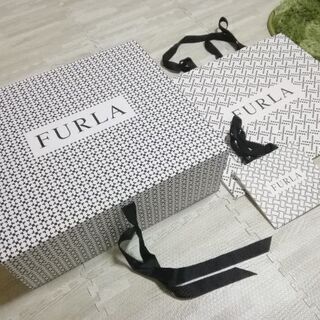 【空箱・紙袋　FURLA(フルラ)】中古品