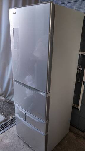 TOSHIBA ノンフロン冷凍冷蔵庫 GR-J43GL(S) 426L 2016年製 5ドア　売ります。