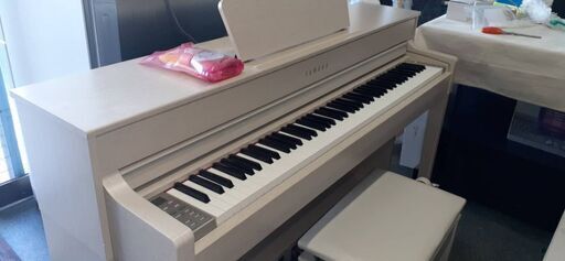 ヤマハ　YAMAHA　電子ピアノ 型番　CLP-535WA 2014年式