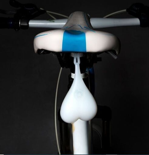 自転車 テールライト レインボー 虹色 ハート型ledライト ハート 桃型 登山 夜の歩行 マウンテンバイク ロードバイク Led シリ Akoshi Re 北綾瀬のその他の中古あげます 譲ります ジモティーで不用品の処分