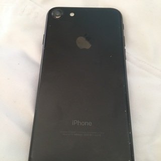 iPhone7 128GB ブルートゥース(3.4回使用) 望遠レンズ(未使用品)セット.