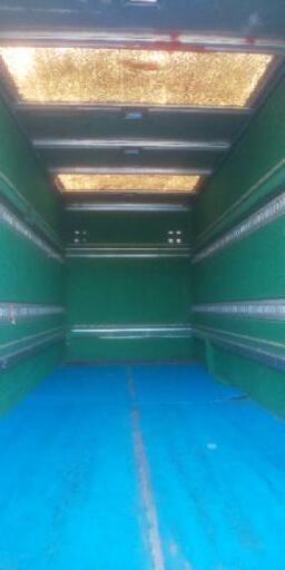 【値下げしました】【旭市】【採光窓付き】【換気口3ヵ所付き】【3t車でも配送可】アルミコンテナ 長さ約420cm×幅188cm×高さ235cmくらい 配送可  No.B-3