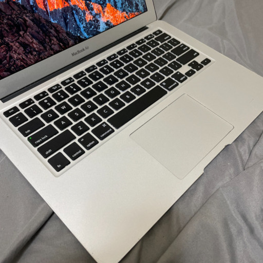 ノートパソコン MacBook Air (13-inch, Mid 2012)