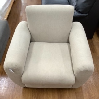 【トレファク南浦和】1人掛けソファー　オットマン付き　アイボリー トレファク南浦和】1人掛けソファー オットマン付き アイボリー